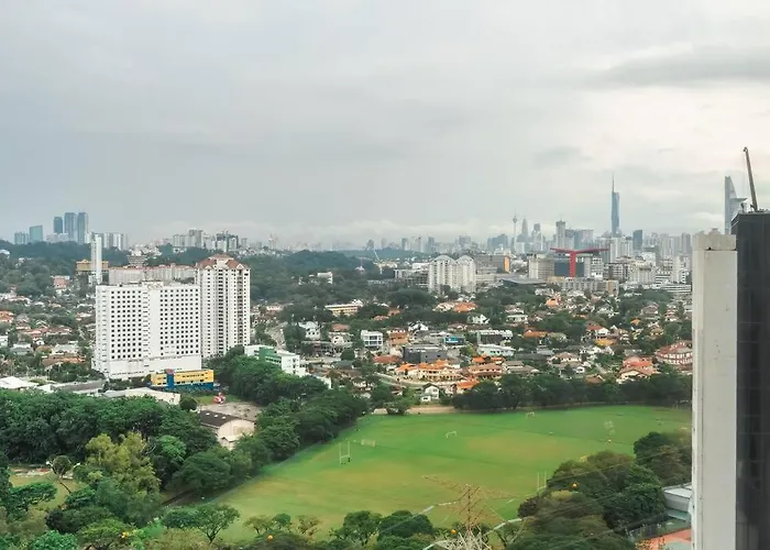 Pinnacle Pj-Ps4-Netflix-Klcc View-5Pax