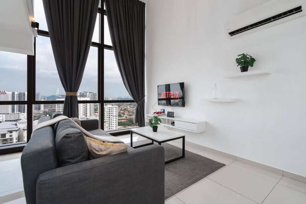 Pinnacle Pj-ps4-netflix-klcc View-5pax * Petaling Jaya