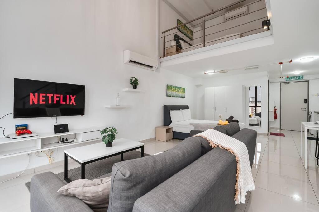 Pinnacle Pj-ps4-netflix-klcc View-5pax Apartment *
