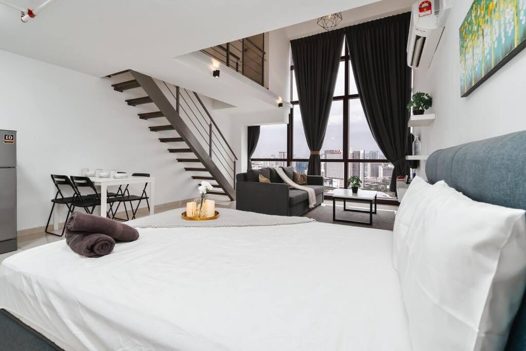 Apartment Pinnacle Pj-ps4-netflix-klcc View-5pax