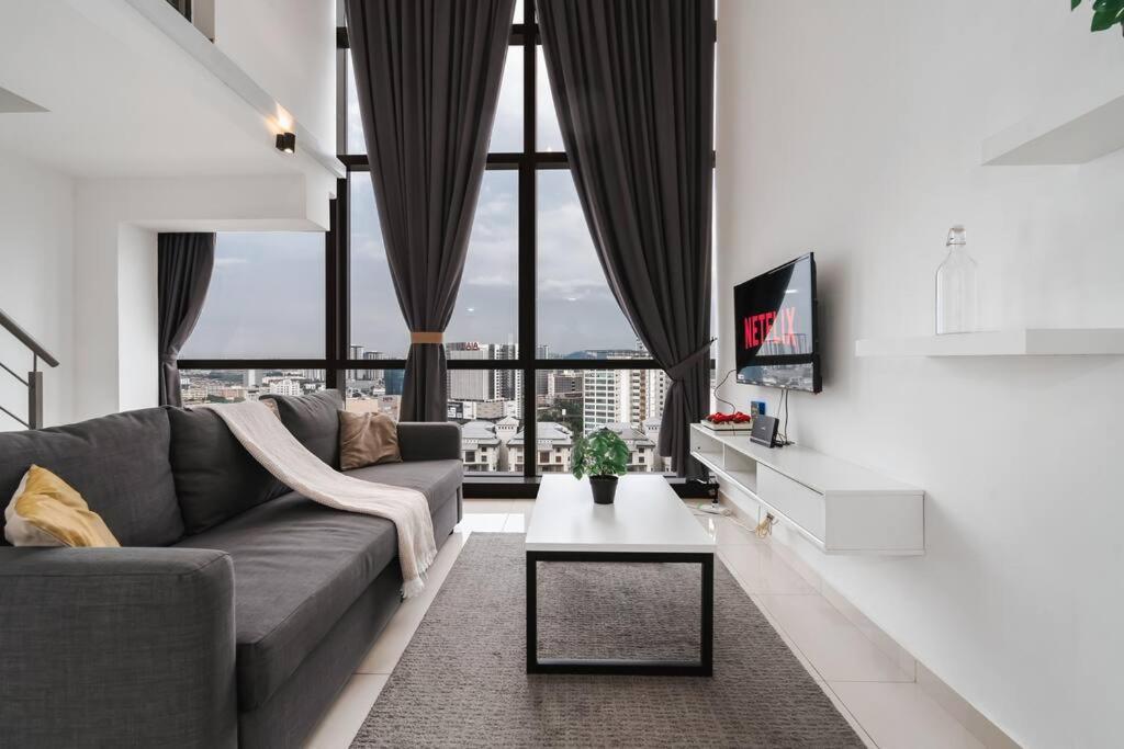Pinnacle Pj-ps4-netflix-klcc View-5pax * Petaling Jaya