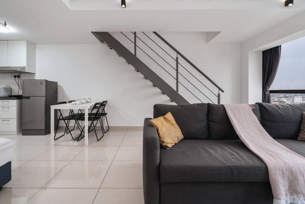 Apartment Pinnacle Pj-ps4-netflix-klcc View-5pax